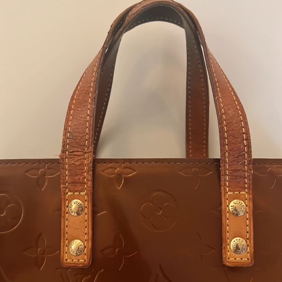 Louis Vutton LV Logo Patent Vernis Mini tote 10βx 7βx4β - Picture 4 of 15